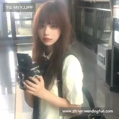 卫菡杉